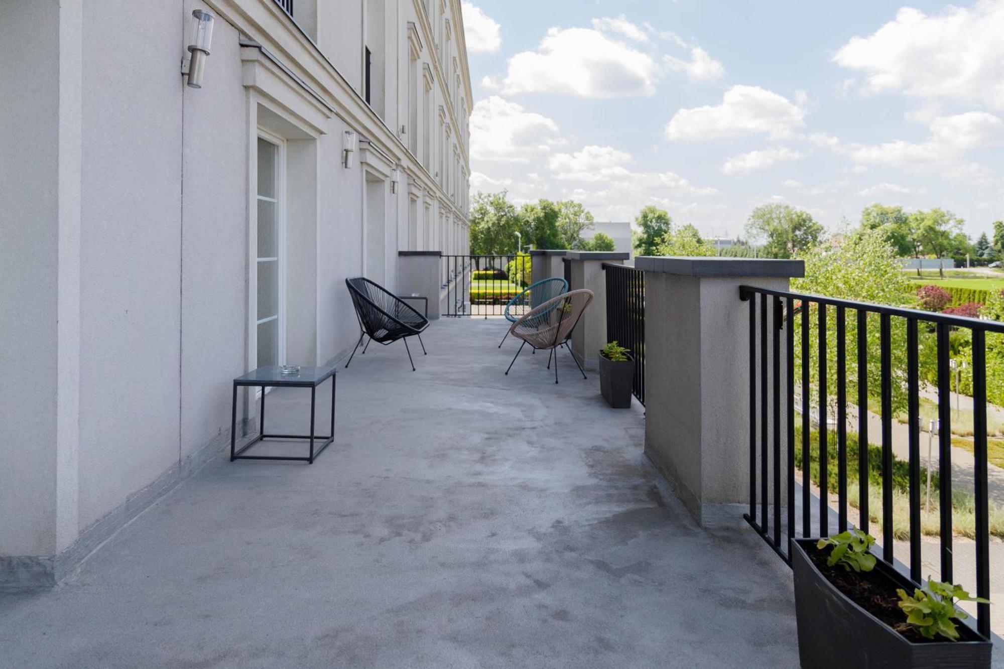 Hotel Lamberton Ołtarzew Exterior foto